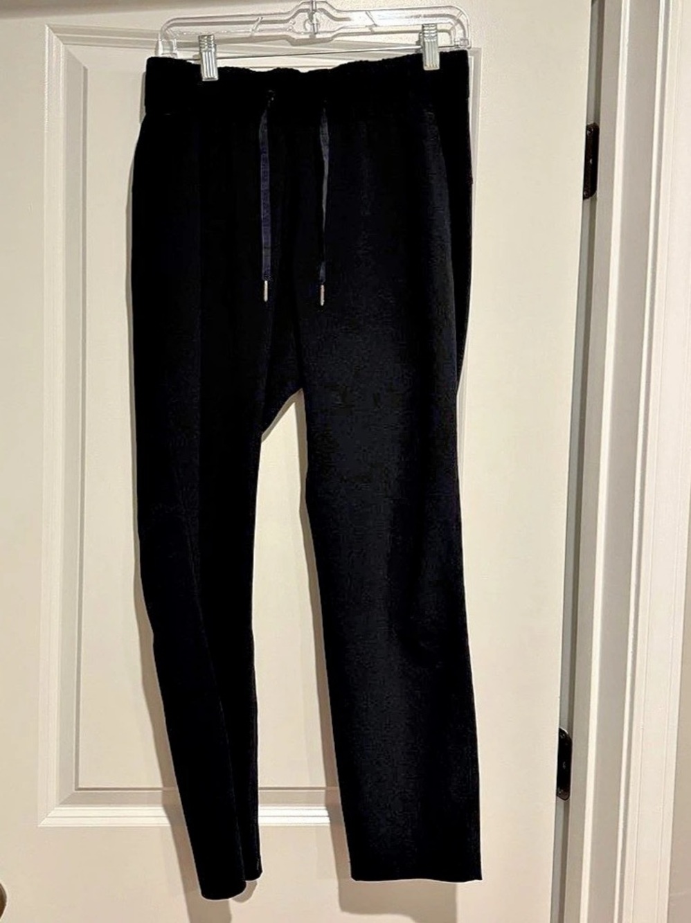 Lululemon Keep Moving Pants - black